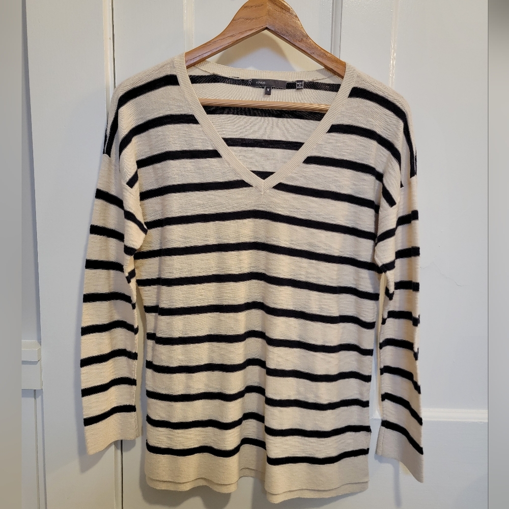 Vince 100% cotton sweater long sleeves stripes thin v-neck M